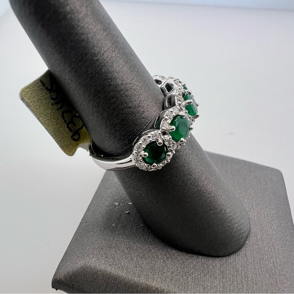 14k White Gold Diamond & Emerald Band Ring - Picture 3 of 10